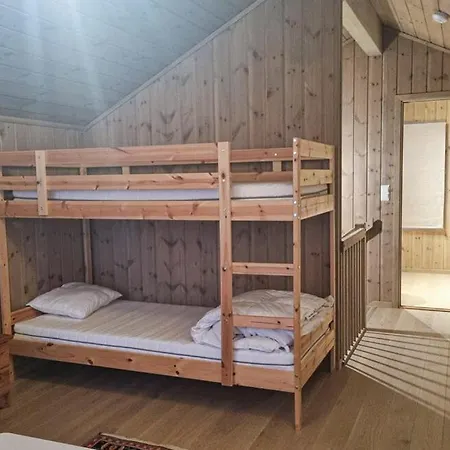Holiday home Flott - Tjorhom